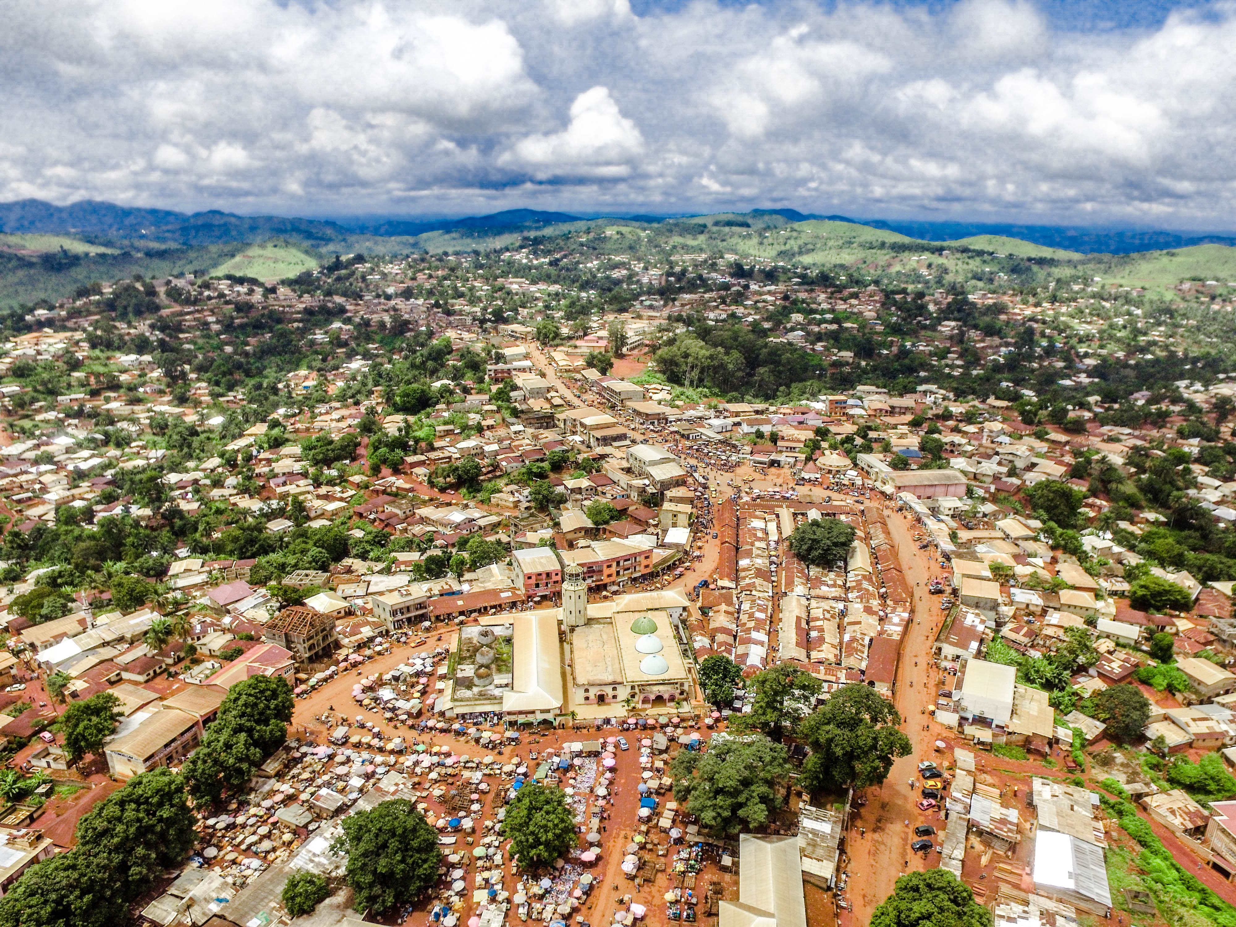images/Mosque_centrale_Foumban_cite_des_arts_Cameroun_JxyXDiP.jpg